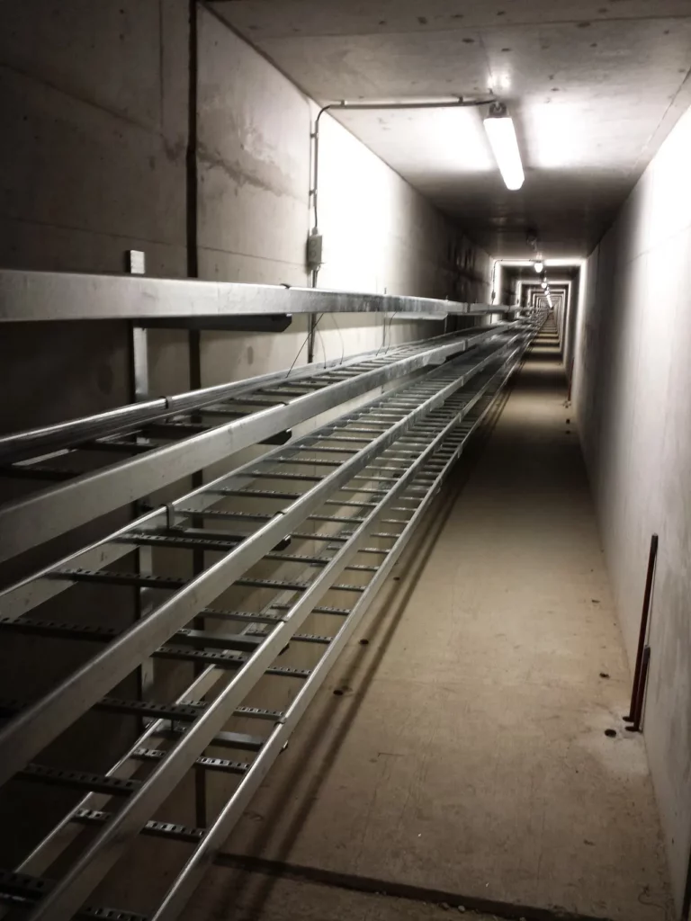Cable trays assembly tunnel